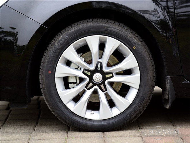 2015款 1.8L 自動豪華型