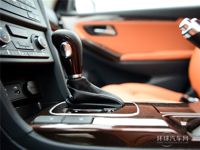 2015款 1.8L 自動豪華型