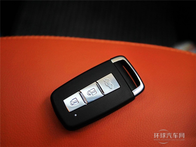 2015款 1.8L 自動舒適型