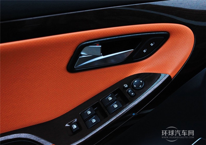 2015款 1.8L 自動(dòng)舒適型