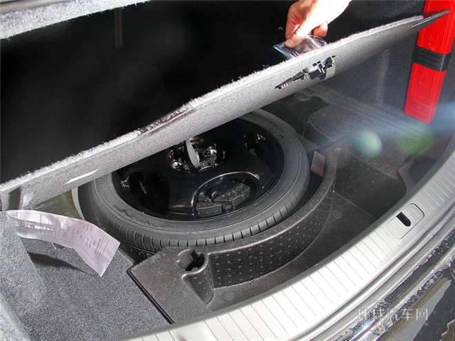 2015款 28T 舒適型