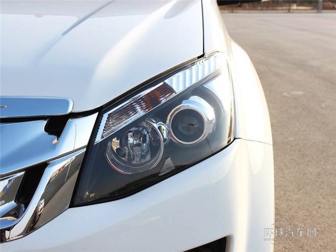 2015款 2.5T兩驅(qū) 手動(dòng)高通過(guò)基本型4JK1