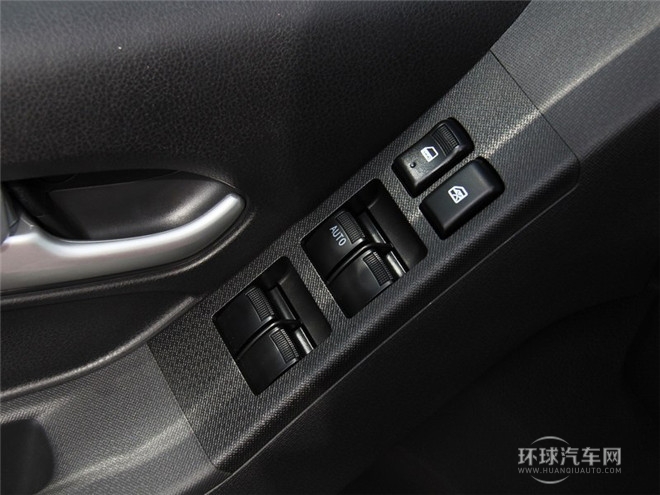 2015款 2.5T四驅 手動豪華型4JK1