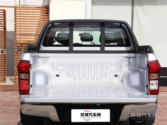 2015款 2.5T四驅 自動超豪華型4JK1