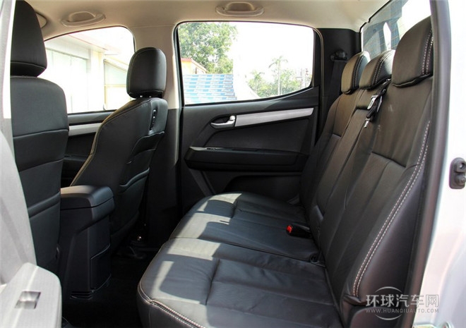 2015款 2.5T四驅 自動超豪華型4JK1