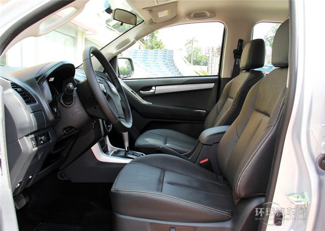 2015款 2.5T四驅(qū) 自動(dòng)超豪華型4JK1