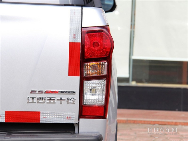 2015款 2.5T四驅(qū) 自動超豪華型4JK1