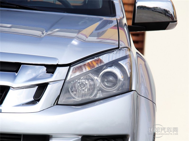 2015款 2.5T四驅(qū) 自動超豪華型4JK1