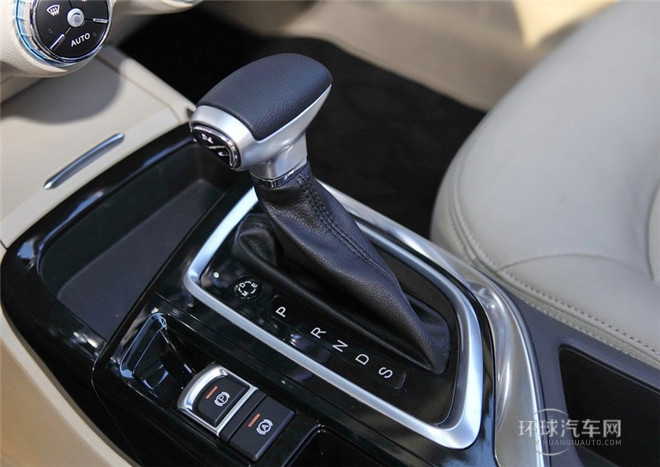 2015款 1.8T 自動豪華導(dǎo)航型