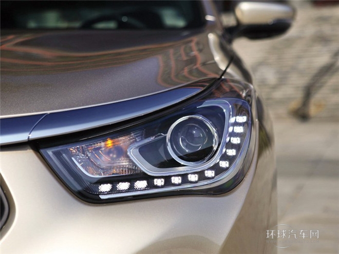 2015款 1.8T 自動豪華導航型