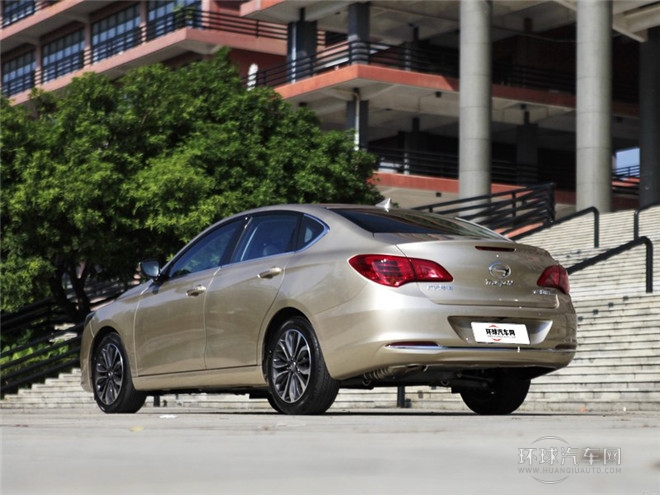 2015款 1.8T 自動豪華導航型