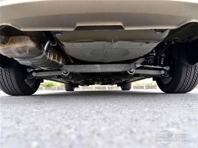 2015款 1.8T 自動尊貴型