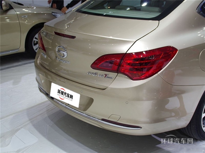 2015款 1.8T 自動尊貴型