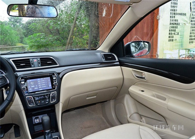 2015款 1.6L 手動舒享型