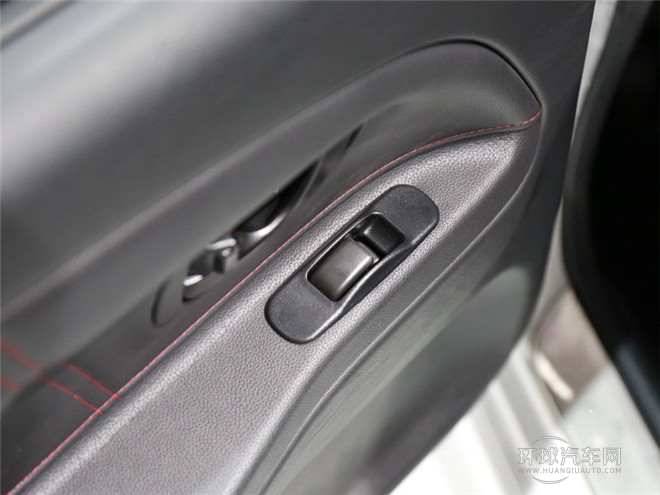 2015款 1.6L 手動S-Design