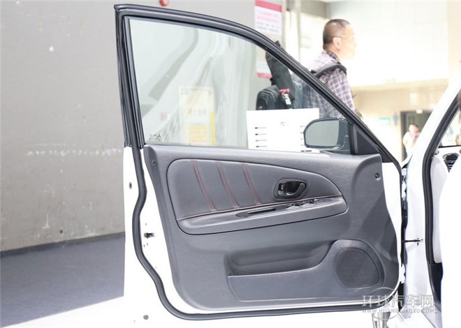 2015款 1.6L 手動(dòng)S-Design