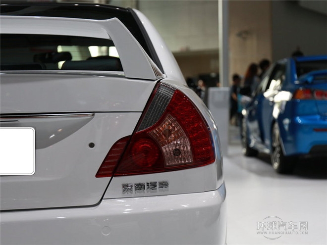 2015款 1.6L 手動(dòng)S-Design