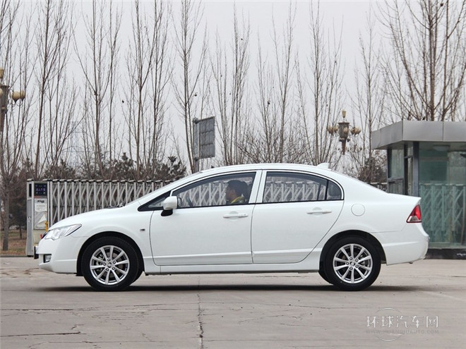 2015款 1.8L VTI 自動