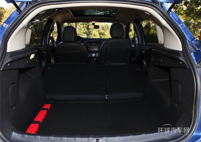 2015款 1.6THP 自動先鋒型