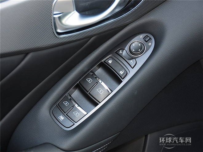 2015款 2.0T 運動版