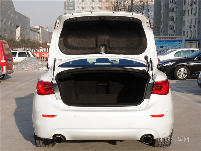 2015款 2.0T 運(yùn)動(dòng)版