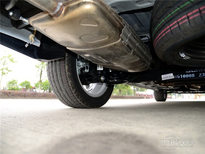 2015款 1.8L 手動(dòng)豪華導(dǎo)航ESP版 7座