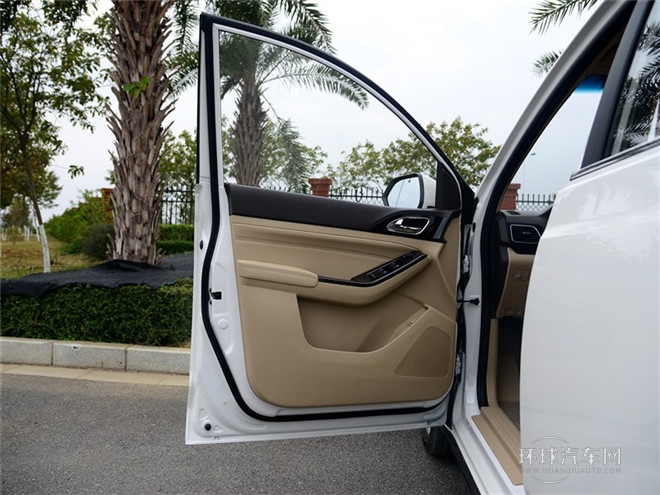 2015款 1.8L 手動豪華導航ESP版 7座