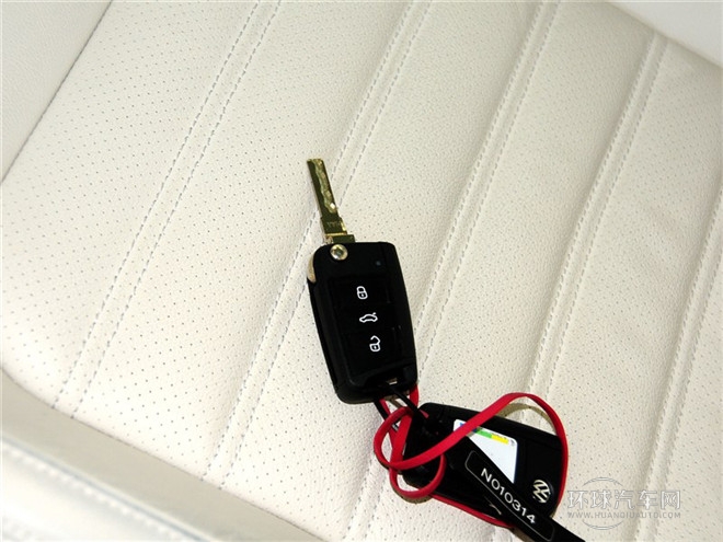 2015款 280TSI DSG豪華版