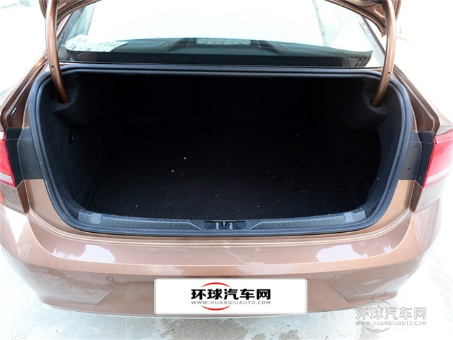 2015款 330TSI DSG豪華版