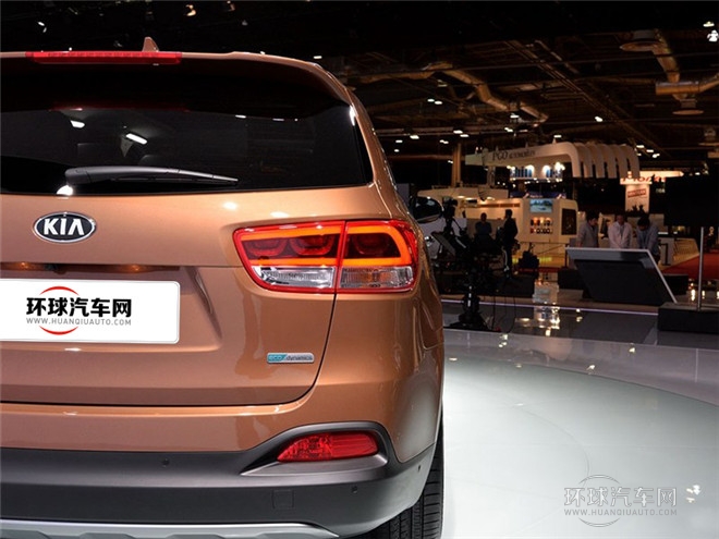 2015款 索蘭托L 2.2T 柴油4WD標(biāo)準(zhǔn)版