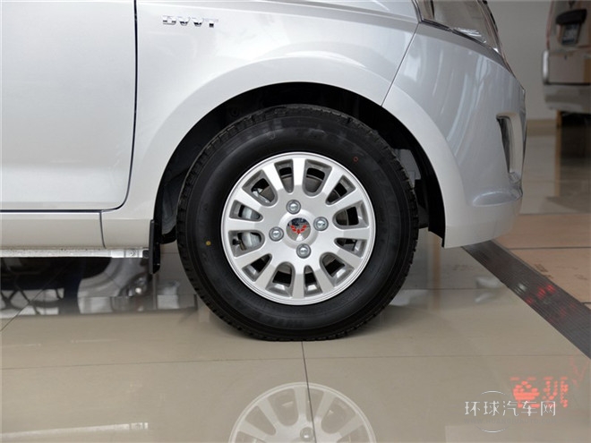 2015款 1.5L標準型