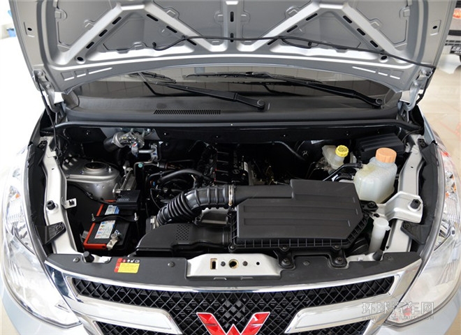 2015款 1.5L標(biāo)準(zhǔn)型