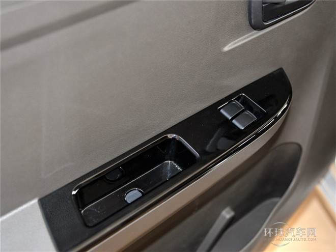 2015款 1.5L標準型