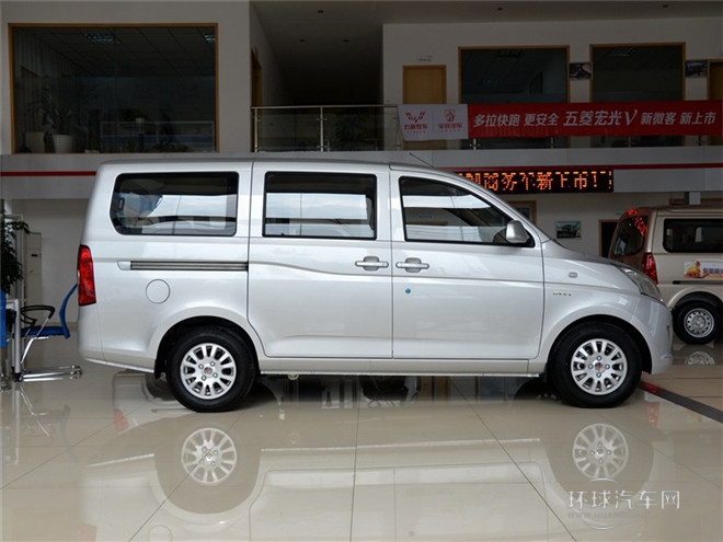 2015款 1.5L標準型