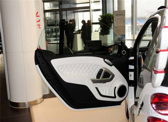 2013款 Jeremy Scott特別版