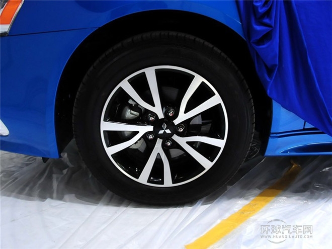 2015款 2.0L CVT旗艦型