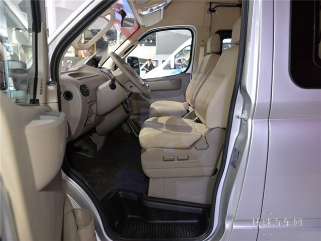 2015款 2.5TAMT商杰版長軸中頂