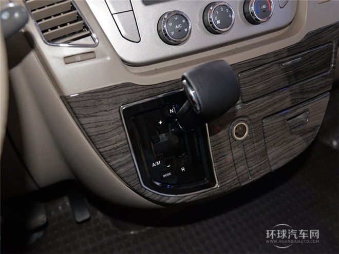 2015款 2.5TAMT商杰版長軸中頂