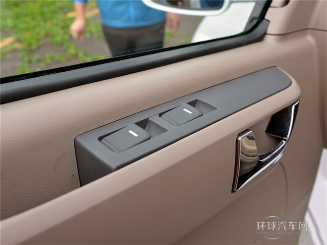 2015款 客運長軸高頂