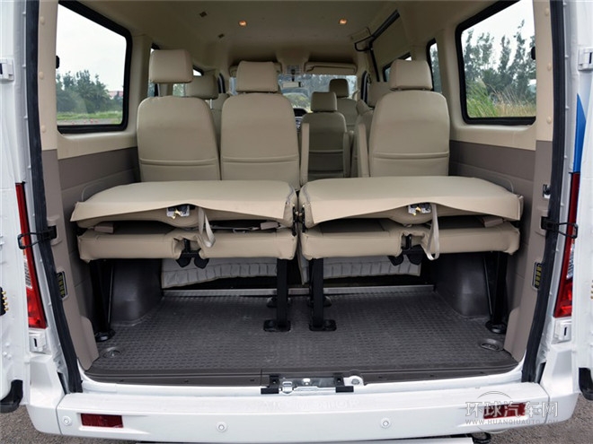 2015款 客運(yùn)長(zhǎng)軸高頂