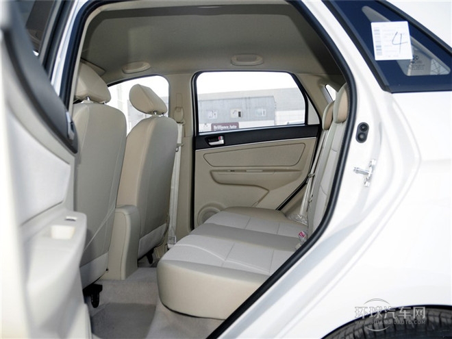 2015款 兩廂 1.3L 手動(dòng)樂(lè)天版