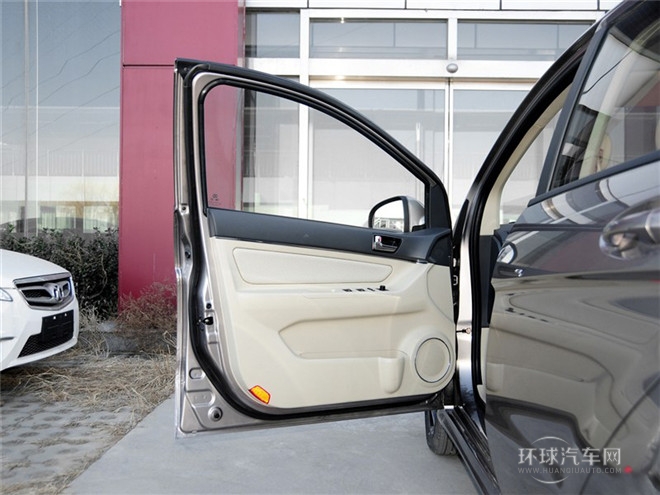 2015款 三廂 1.5L 自動樂天版