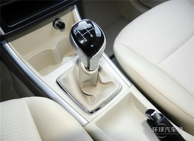 2015款 三廂 1.5L 自動樂天版