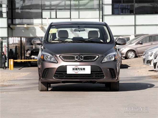 2015款 三廂 1.5L 自動(dòng)樂(lè)天版