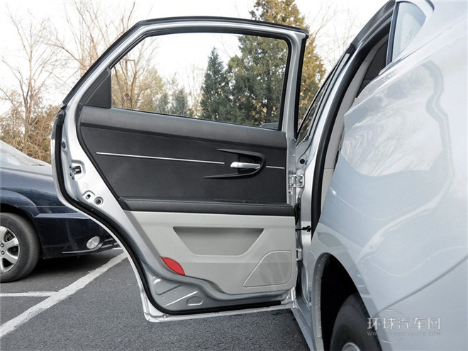 2014款 1.5L CVT標準版