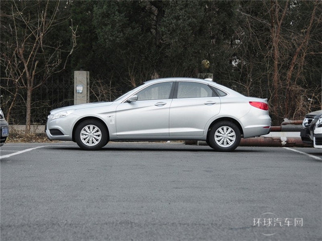 2014款 1.5L CVT標準版