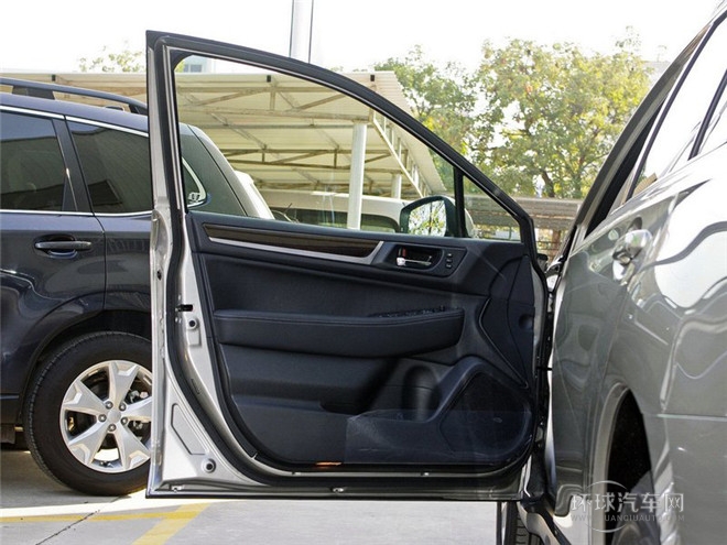 2015款 2.5i 豪華導航版