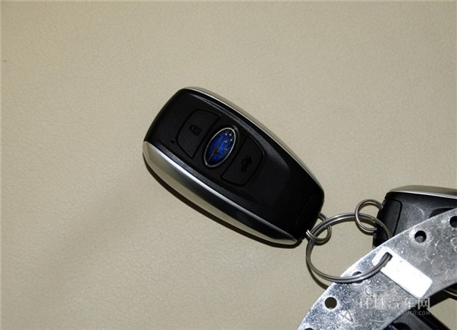 2015款 2.5i 運動導航版