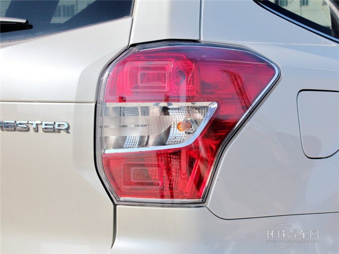 2014款 2.0i 自動舒適版