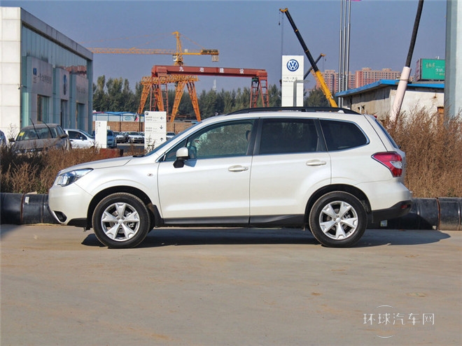 2014款 2.0i 自動舒適版